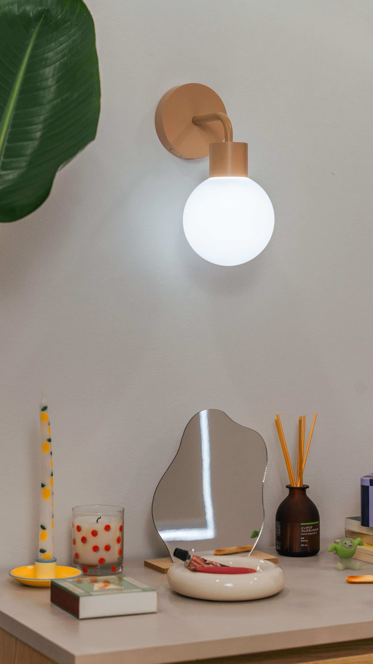 FOTO DE PRUEBA - Aplique sobre mesita con deco